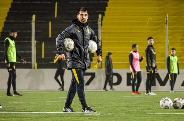 Gracián defendió a Ibarra como DT de Boca