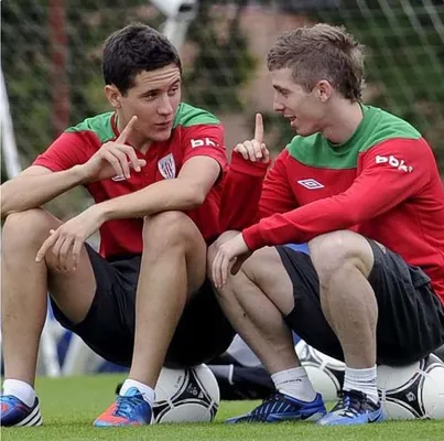 Ander Herrera e Iker Muniaín jugaron juntos en el Athletic de Bilbao. (@anderherrera)