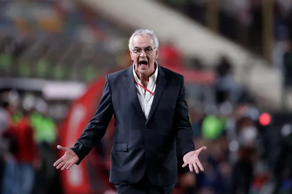 Jorge Daniel Fossati, entrenador de la Selección de Perú )Getty Images)