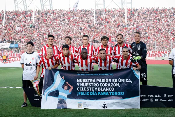 Estudiantes, campeón del Trofeo de Campeones.