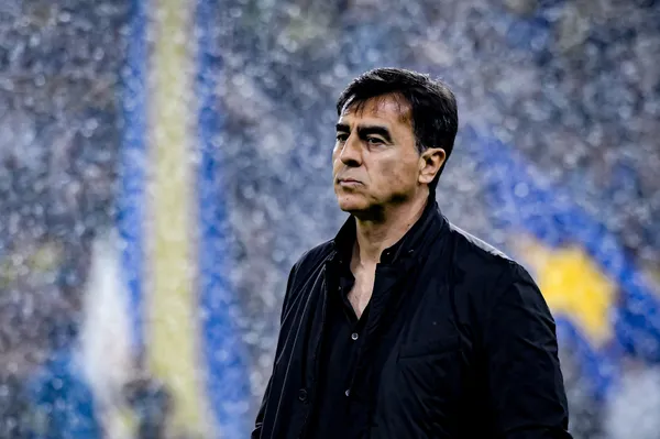 Gustavo Quinteros, entrenador de Vélez (Getty Images)