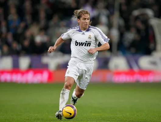 Michel Salgado en el Real Madrid )Getty Images)