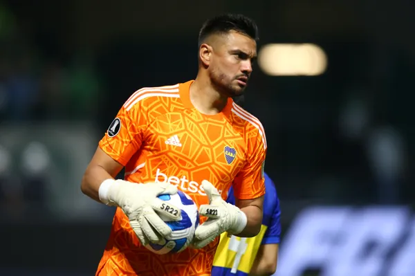 La pelota en sus manos: Romero, punto altísimo del CABJ en el 2023 (Getty)