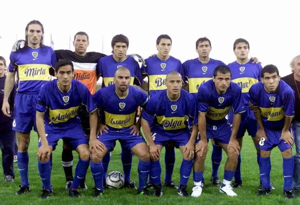 La formación de Boca vs. Talleres, en 2001.