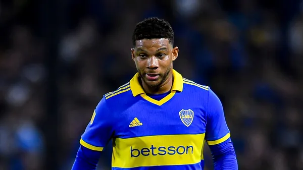 Fabra rechazó dos ofertas para seguir en el fútbol argentino.