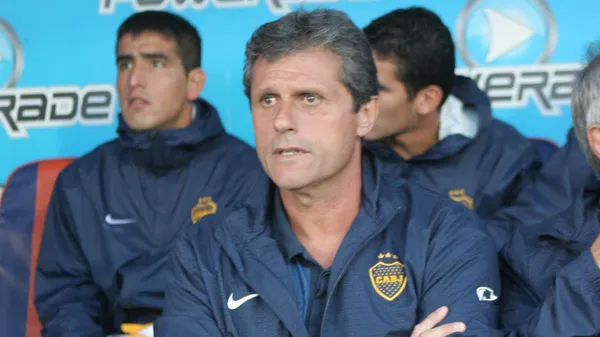 Abel Alves apuntó contra el plantel de Boca