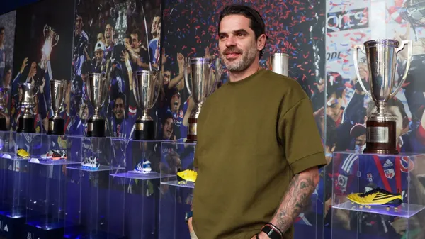 Gago se fue con polémica de México para llegar a Boca.