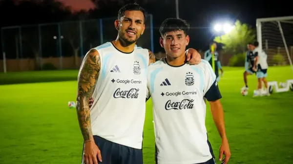 Aranda con Paredes en Argentina. (Instagram)