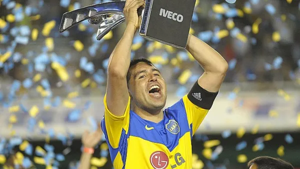 El Torneo Apertura 2011, la última liga que ganó Román en Boca