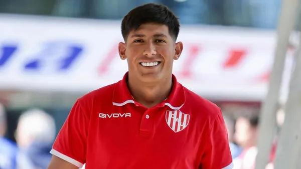 Lautaro Vargas, lateral derecho de Unión de Santa Fe. (Instagram)
