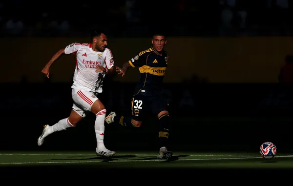 Ayrton Costa, la figura de Boca ante el Benfica