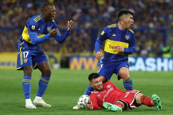 Boca deberá elegir a uno de los referentes para que protese. (IMAGO) 