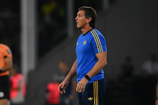 Úbeda analiza el once de Boca vs. Independiente. (Getty)