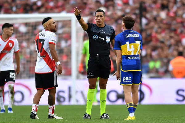 Falcón Pérez en el último Superclásico. (Getty)