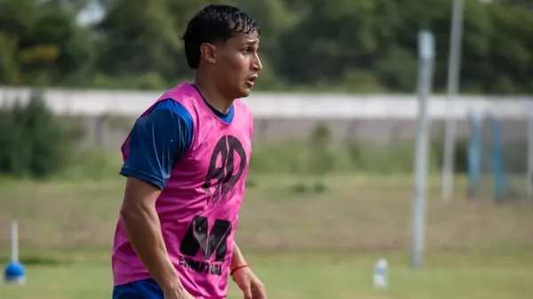 Buen presente de Obando en Atlético Rafaela. 