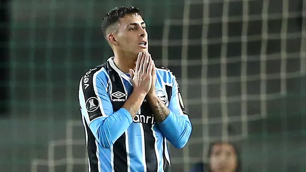 Pavón vuelve a interesar en Racing