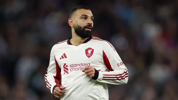 ¿El reemplazo de Dybala? Roma buscaria a Salah en julio