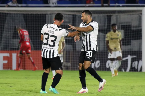 Libertad de Paraguay, por ahora, el rival. (Getty)