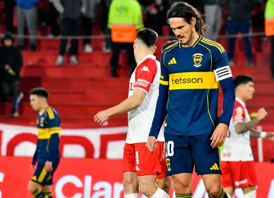 La cara de Cavani lo dice todo: Boca, sin rumbo