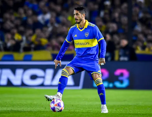 Nicolás Figal en el duelo de Boca frente a Sarmiento. (Getty)