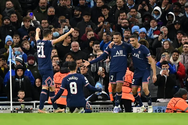 Leandro Paredes y Ander Herrera, en el PSG. (Getty)