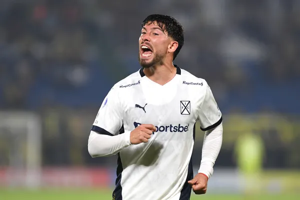 Loyola fue ofrecido a Boca. (Getty)