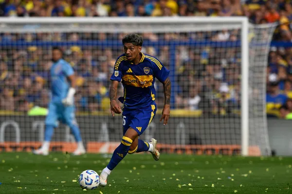 Cristian Medina está separado desde el partido ante Gimnasia. (Imago)