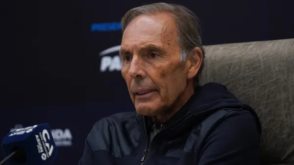 Russo habló en conferencia tras la caída ante Huracán.