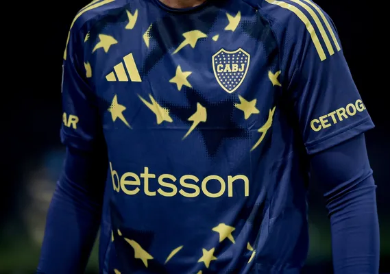 El sponsor de Betsson en la camiseta de Boca (Getty Images)