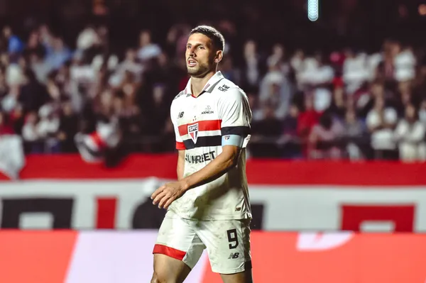 Jonathan Calleri está en la mira de River. (IMAGO)
