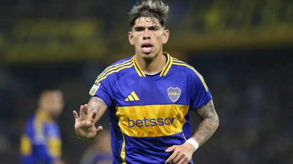 Palacios se mantiene en el once inicial