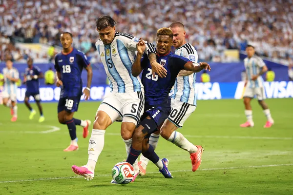 Paredes, con chances de ser titular en Argentina vs. Egipto. (Getty)