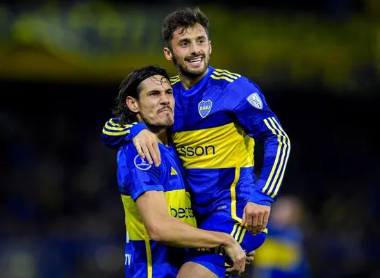 Marcelo Saracchi y Cavani en Boca (Getty Images)
