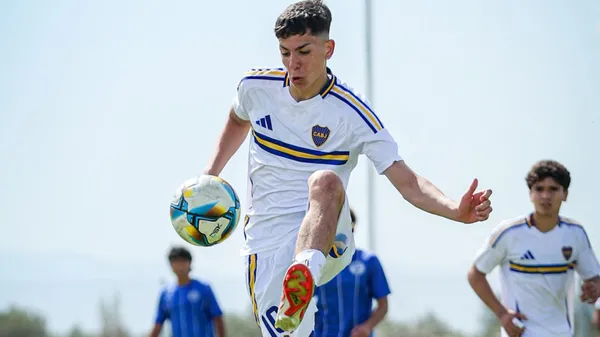 Franco Pérez se entrenó con Primera y puede ser una opción para el Vasco.
