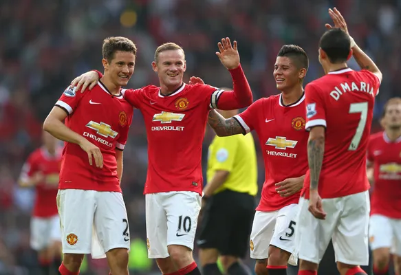 Ander Herrera (izquierda) compartió mucho tiempo en el Manchester United con Rojo. (Getty Images)