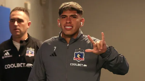 Carlos Palacios en Colo Colo. (Colo Colo Oficial)