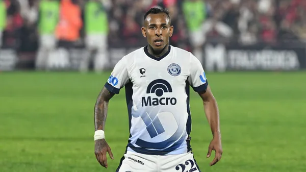 Sebastián Villa Independiente Rivadavia