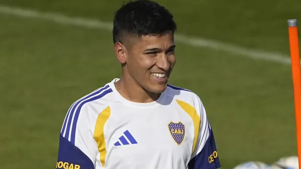Arruabarrena vio muy bien a Lozano en la pretemporada de Boca. (Boca Oficial)