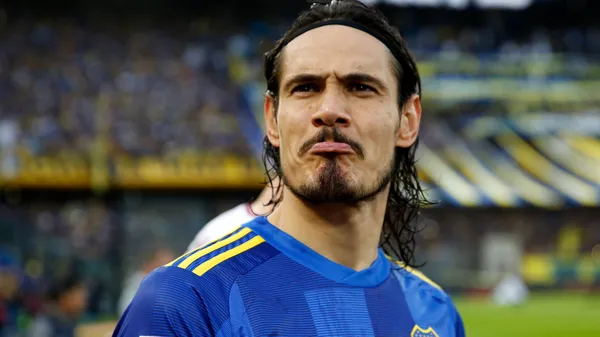 Cavani, en La Bombonera y con la de Boca puesta