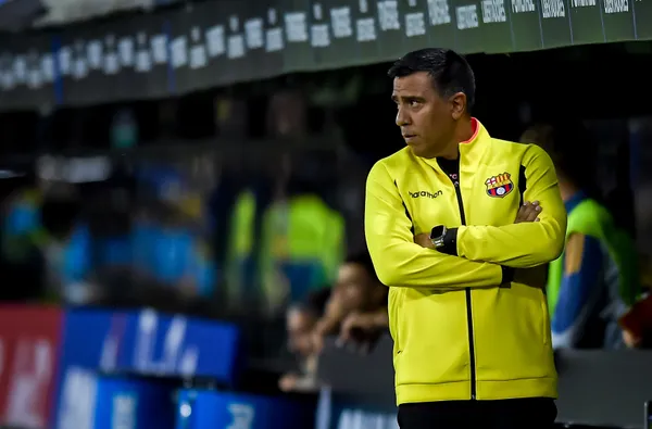 Farías sorprendió con sus dichos en inglés contra Paredes. (Getty)