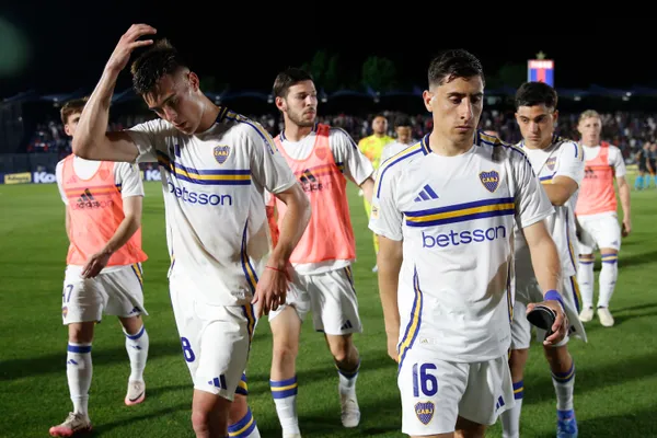 Aaron Anselmino y Miguel Merentiel en Boca (Getty Images)