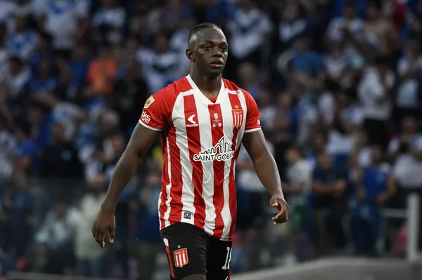 Edwuin Cetré sumó un capítulo más en su novela con Boca. (Getty Images)