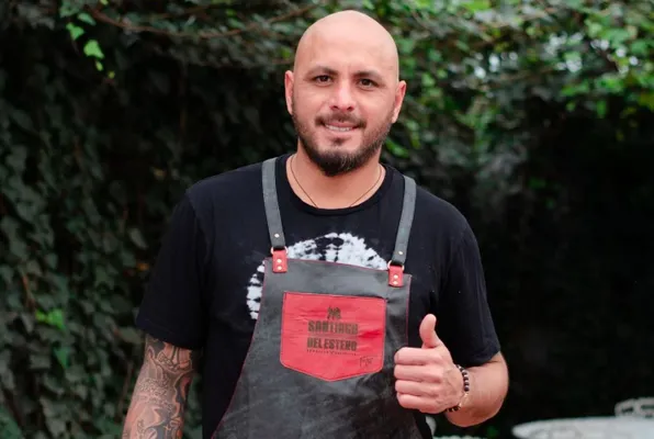 Omar Pérez jugó en Boca y ahora tiene un restaurant en Colombia. (Instagram)