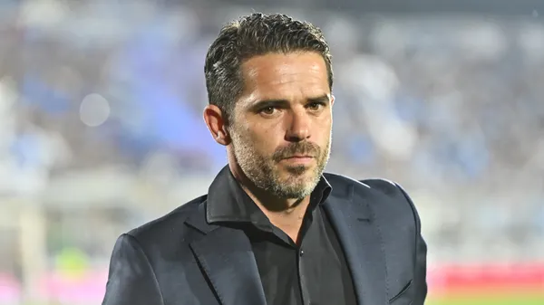 Gago tendrá su primer encuentro de local el domingo ante Riestra. (Getty)