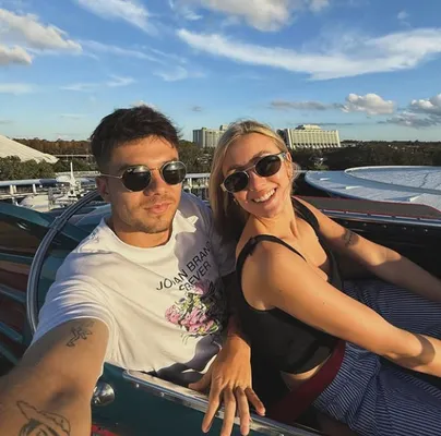 Morena Beltrán junto a Lucas Blondel. (morenabeltran10)