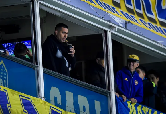 Juan Román Riquelme comienza a pensar en el próximo dt de Boca, si es que gana las elecciones. (Getty)