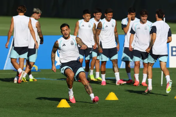 Paredes será suplente en el debut de Argentina vs. Argelia. (Getty)