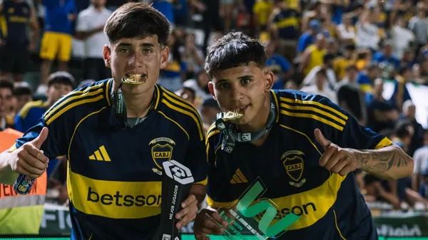 Tomás Aranda y Leonel Flores entrenarán con Primera en la pretemporada. (Instagram)