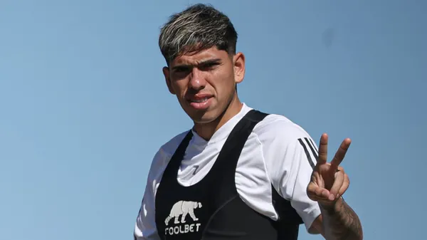 Palacios reconoció un diálogo con Riquelme