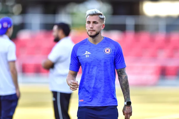 Gonzalo Piovi es uno de los defensores prioridad para Gago. (Imago)